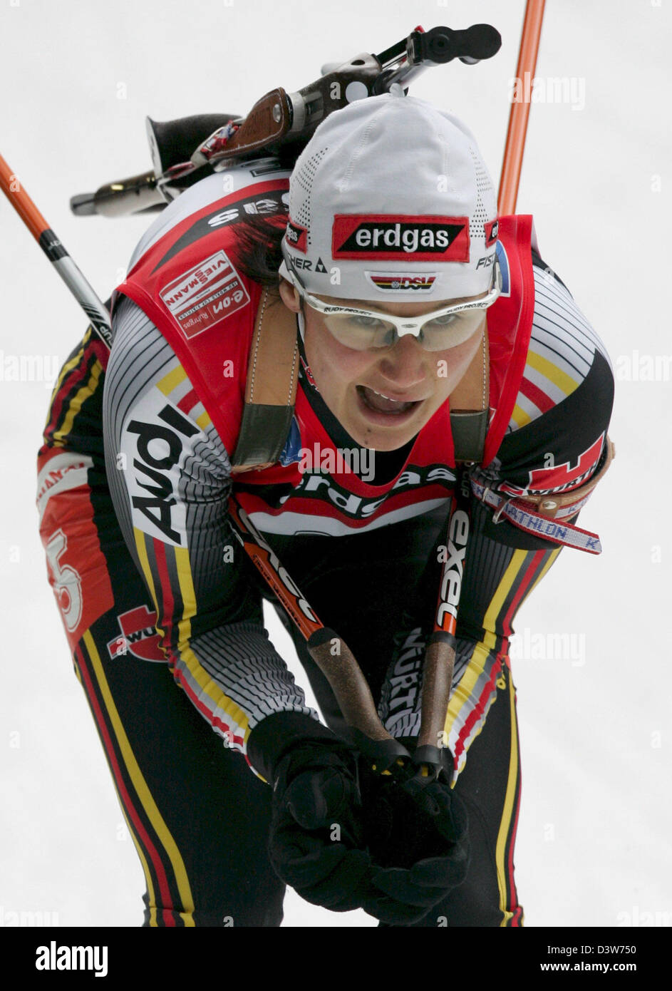 German biathlete Simone Denkinger pictured during the 7.5km sprint in Ruhpolding, Germany, Friday, 12 January 2007. Photo: Matthias Schrader Stock Photo