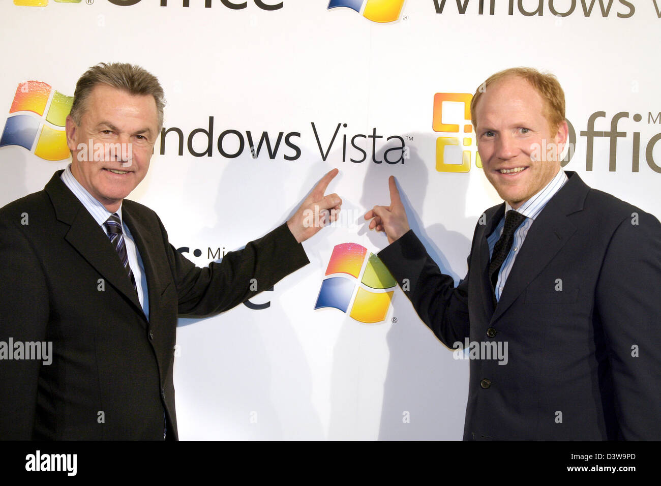 Swiss football coach Ottmar Hitzfeld (L) and German Football Association (DFB) sporting director Matthias Sammer (R) pictured at the launch of Microsoft Windows Vista in Munich, Germany, Monda,y 29 January 2007. The operating system is on sale in 70 countries. Photo: Ursula Dueren Stock Photo