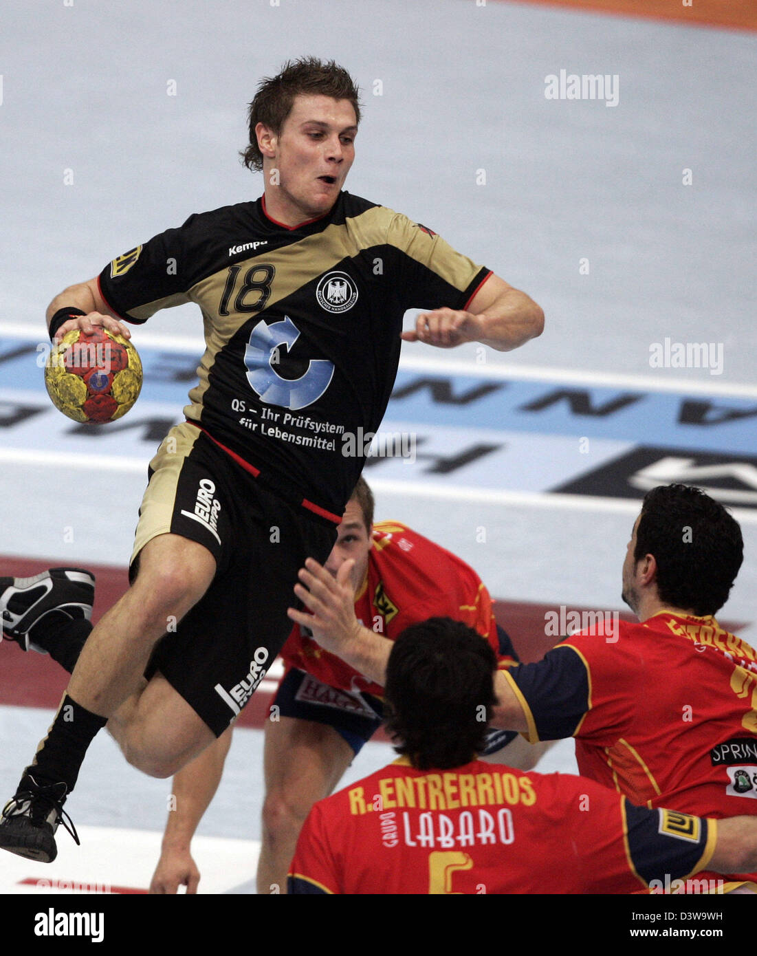 German Player Michael Kraus Top Scores Past Spain S Raul Entrerrios Stock Photo Alamy German Player Michael Kraus Top Scores Past Spain S Raul Entrerrios Stock Photo Alamy