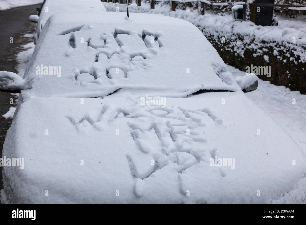 Car Message Snow Written Hi Res Stock Photography And Images Alamy