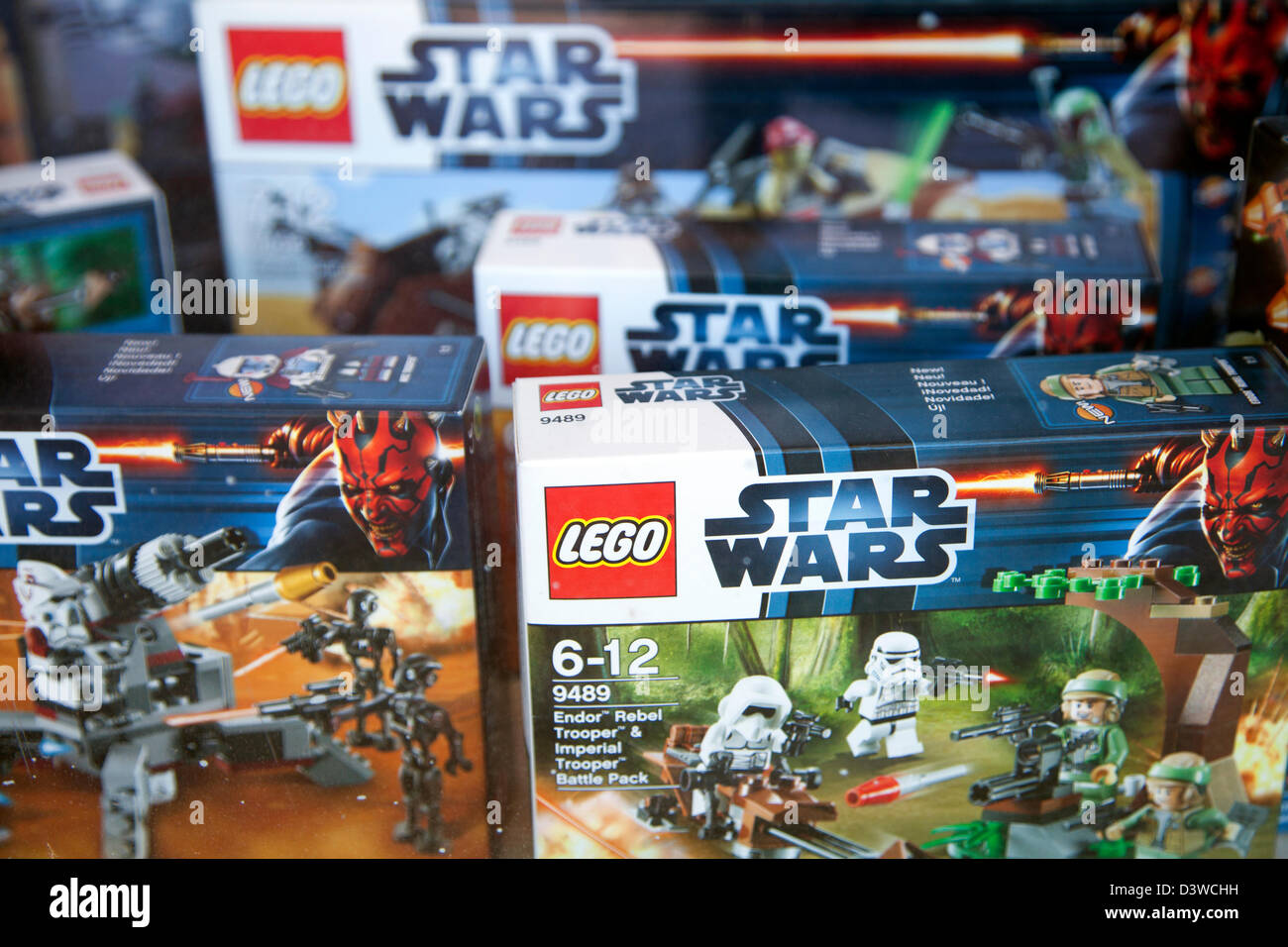 Lego star wars display hi-res stock photography and images - Alamy