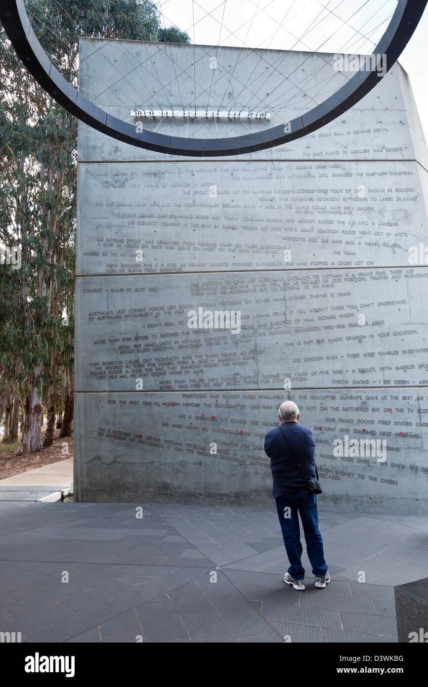 Man viewing the Australian Vietnam Forces National Memorial. Canberra, Australian Capital Territory (ACT), Australia Stock Photo