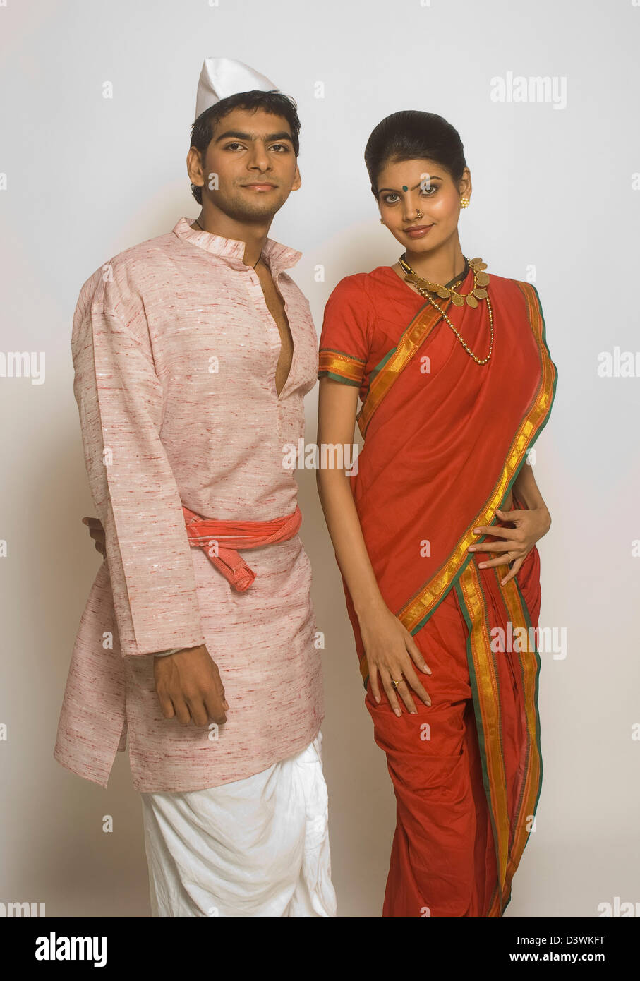 Maharashtrian dress hi-res stock photography and images - Alamy Maharashtrian dress hi-res stock photography and images - Alamy