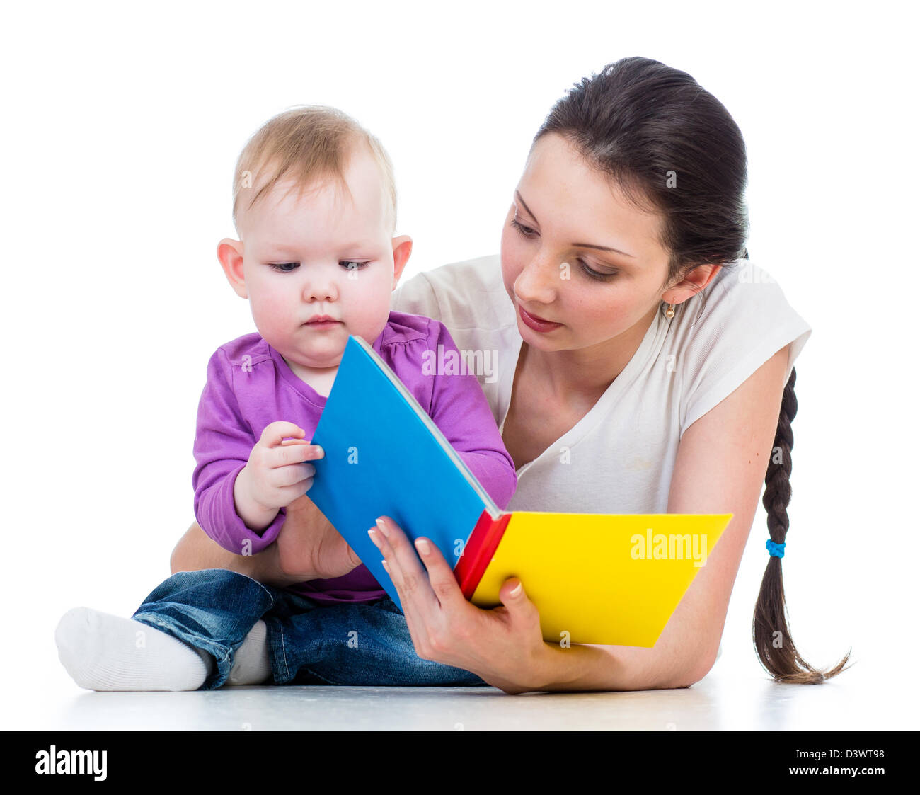 Молодая мама читать. Мама читает сказку. Фон для презентации мамам с детьми читает. Читаем с мамой. Читаем с мамой ребенок дошкольник.
