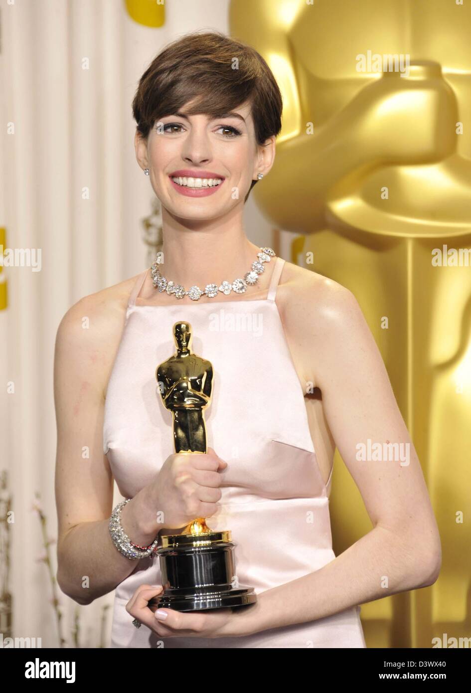 Los Angeles, California, U.S. 24th Feb, 2013. Anne Hathaway in the