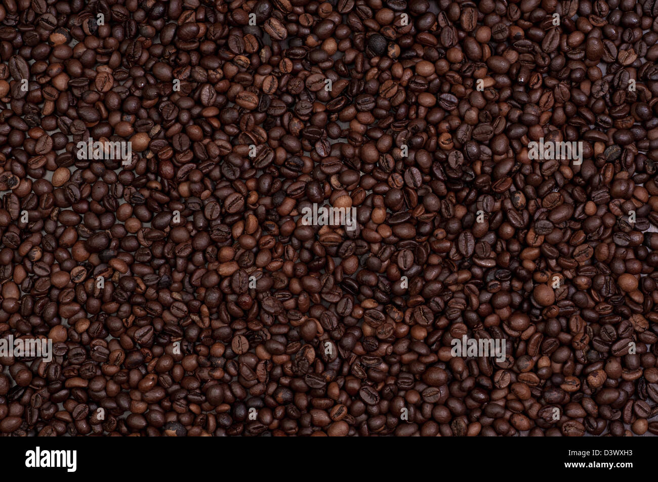 aromatic black lighting arabic coffee background Stock Photo - Alamy