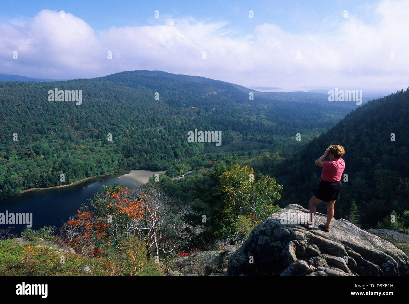 Elk282-2286 Maine, Acadia National Park, Echo Lake from Beech Mt with woman Stock Photo