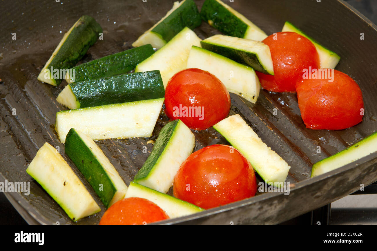 Griddle pan hires stock photography and images Alamy