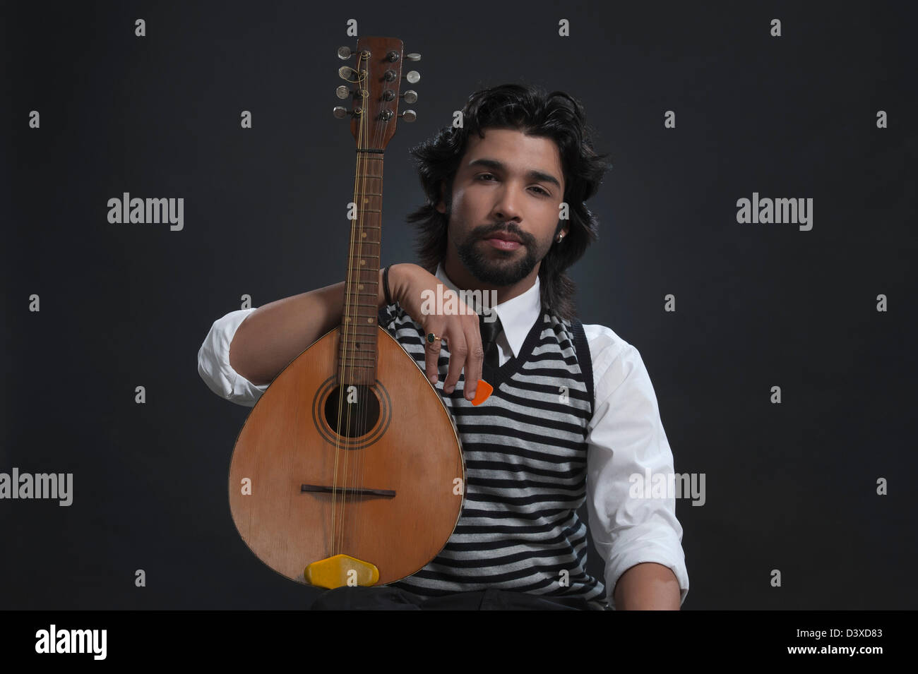Indian lute hires stock photography and images Alamy
