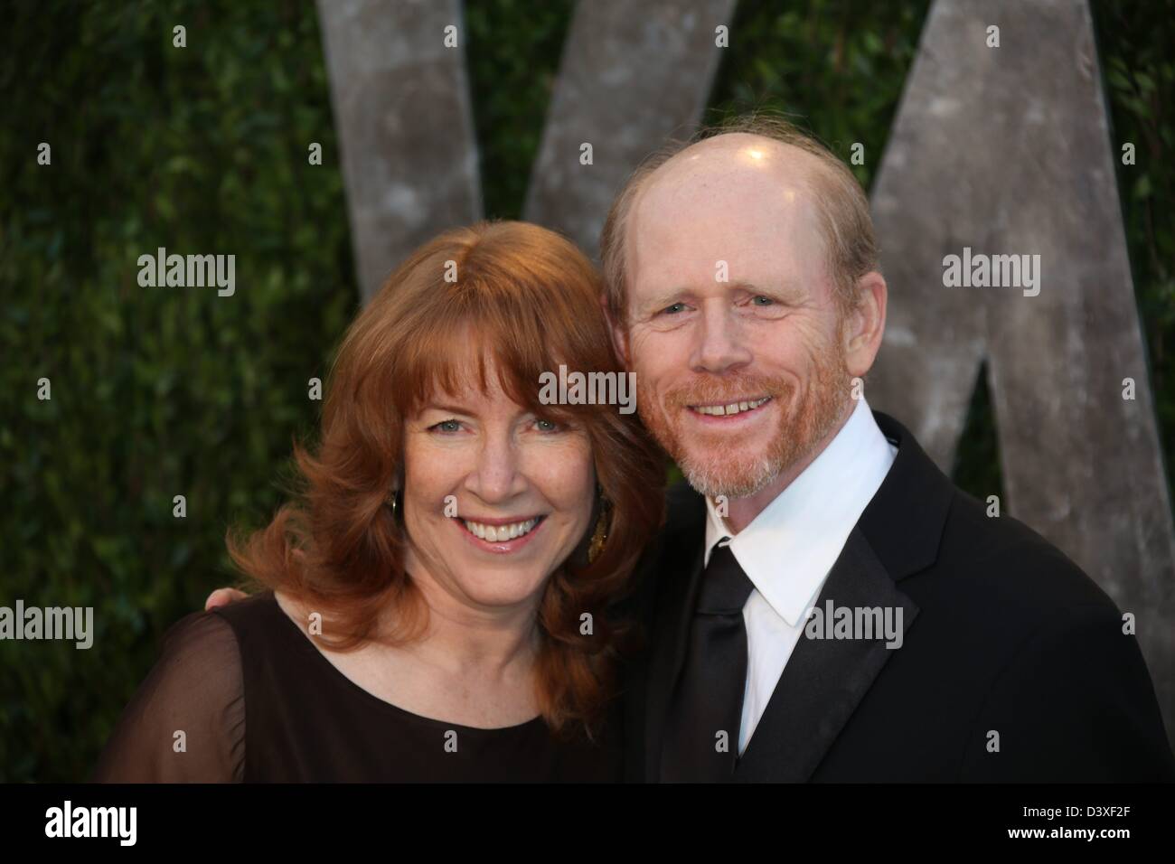 Director Ro Howard and Sheryl Howard arrives at the Vanity Fair Oscar