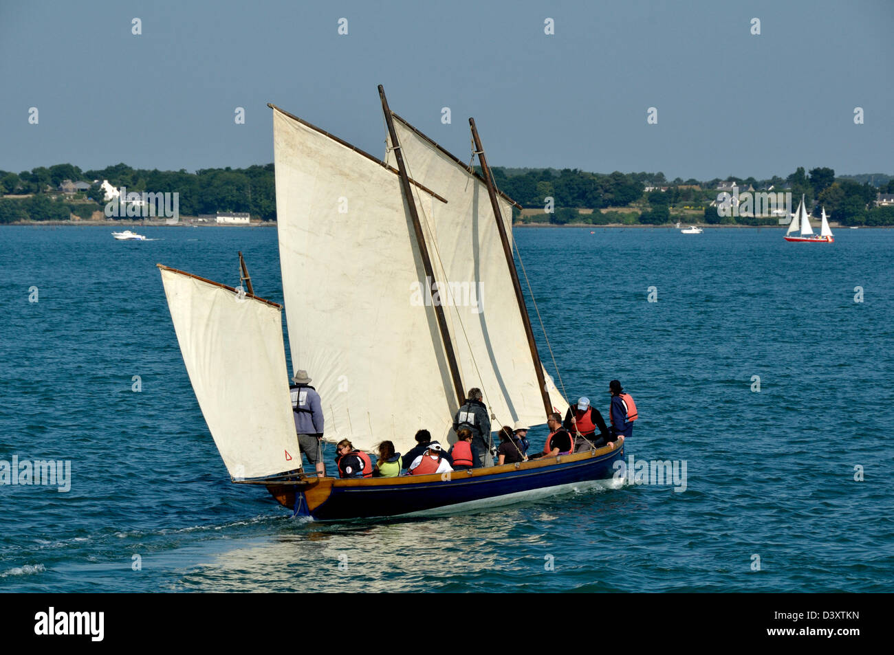 Gig (Bantry Bay Gig, sail and oar boat) currently under sail regatta