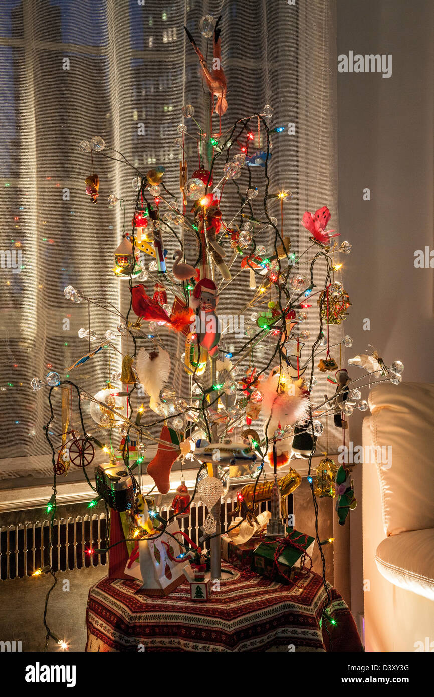 Modern Glass & Metal Christmas Tree, USA (Series 2 of 2 Stock Photo Alamy