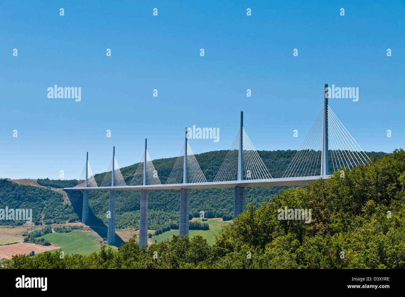 Viaduc de Millau over the river Tarn, Millau, Aveyron, Midi-Pyrenees, France Stock Photo