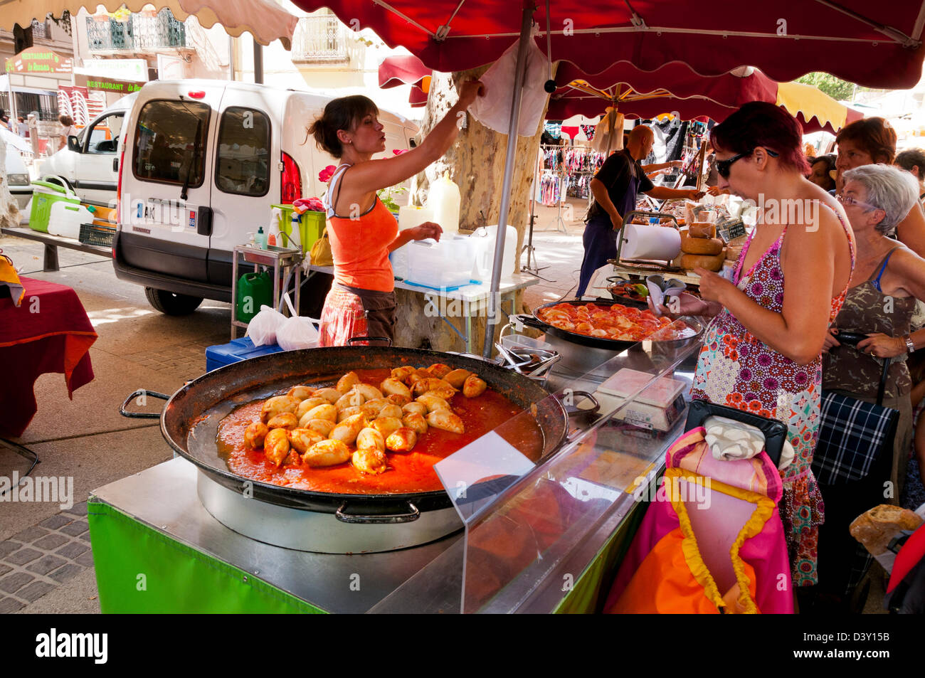 Saturday Market in Gignac, Hérault, Languedoc Roussillon, France Stock Photo