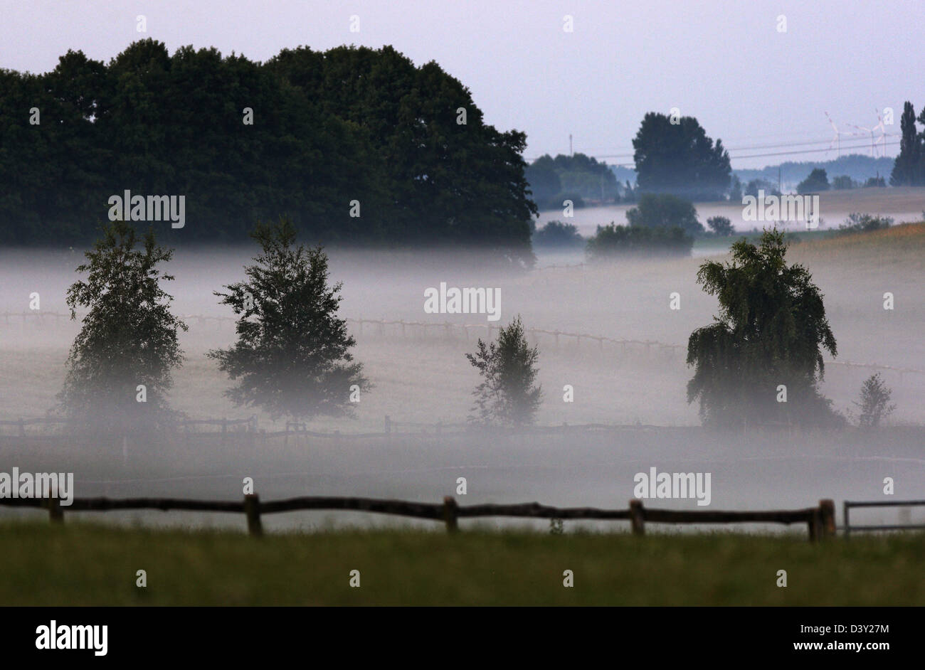 Görlsdorf, Germany, hilly landscape at dawn in the mist Stock Photo