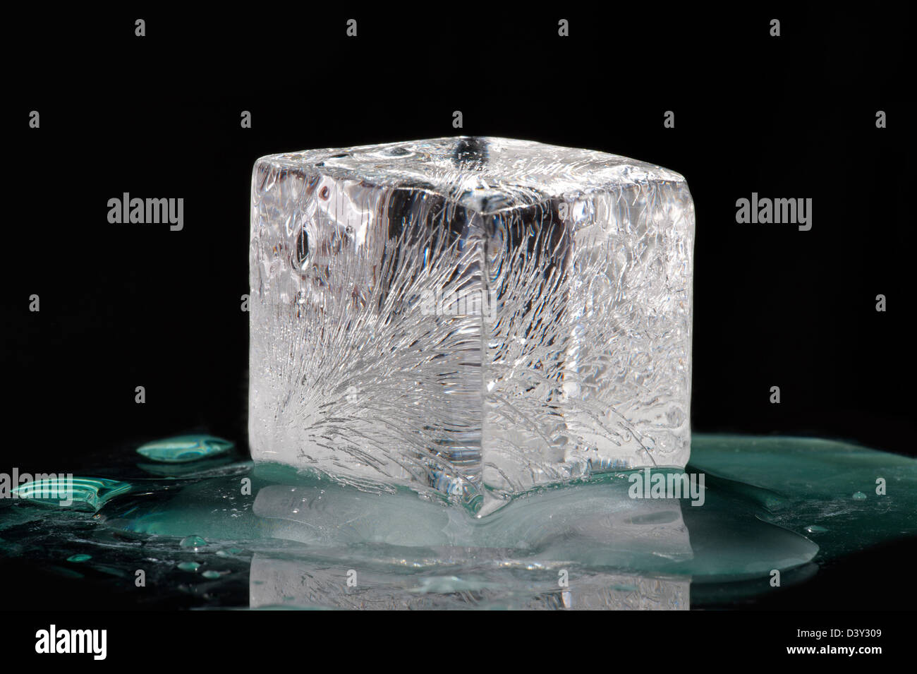 Ice cube real ice (no Plastic Stock Photo Alamy