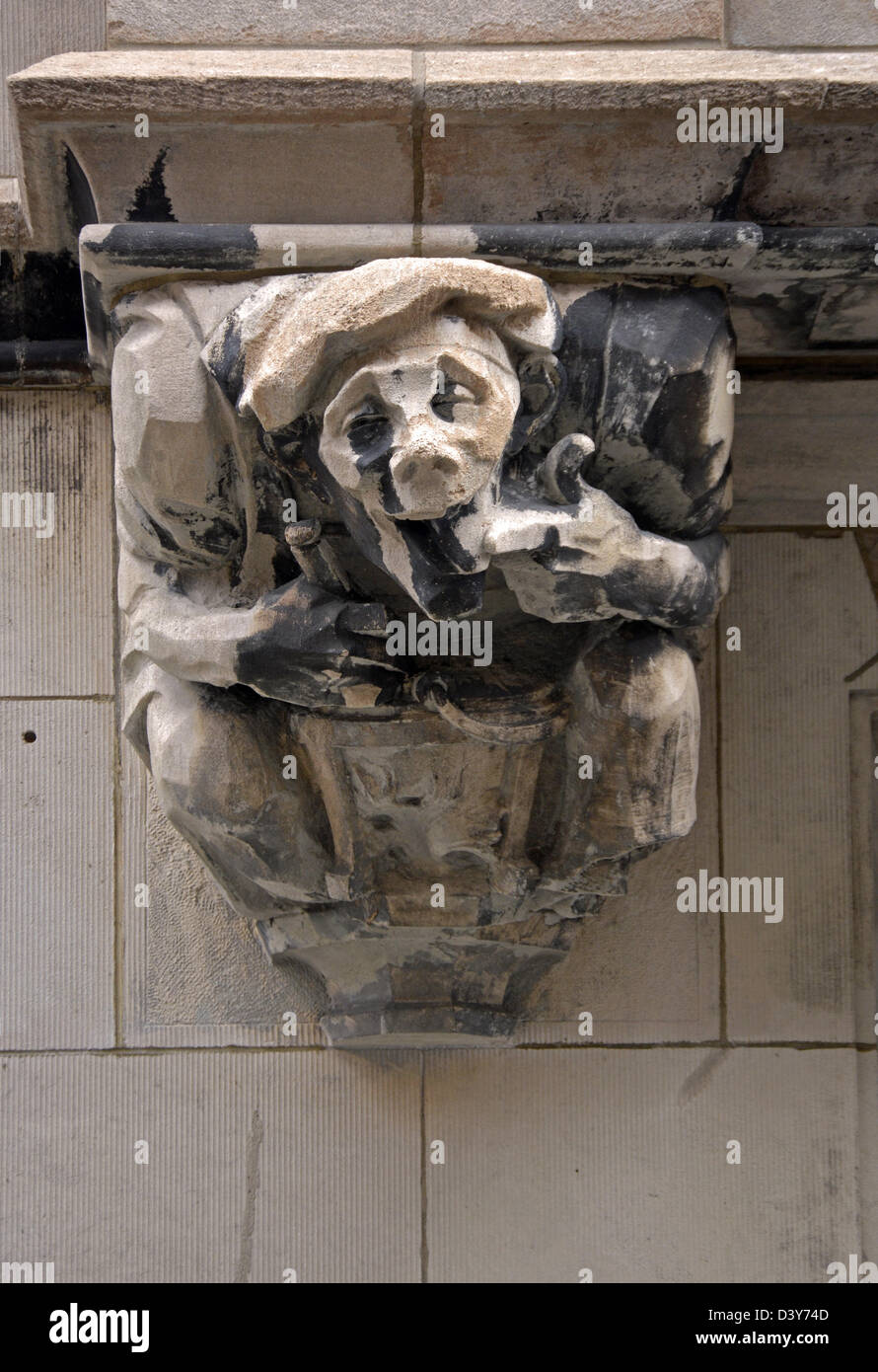 Gargoyle on the facade of a building on Cathedral Way in New York City Stock Photo Alamy