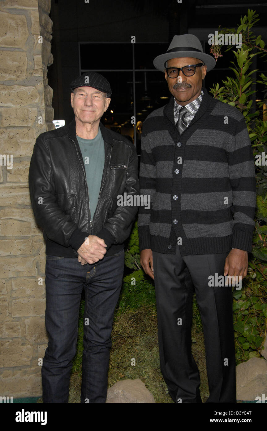 Patrick stewart and michael dorn hi-res stock photography and images ...