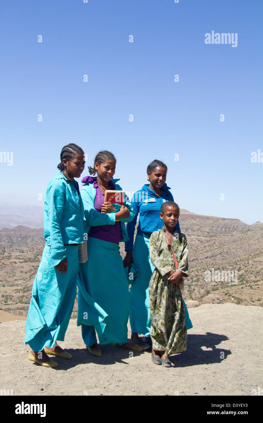 Schoolchildren by the roadside, northern Ethiopia, Africa Stock Photo