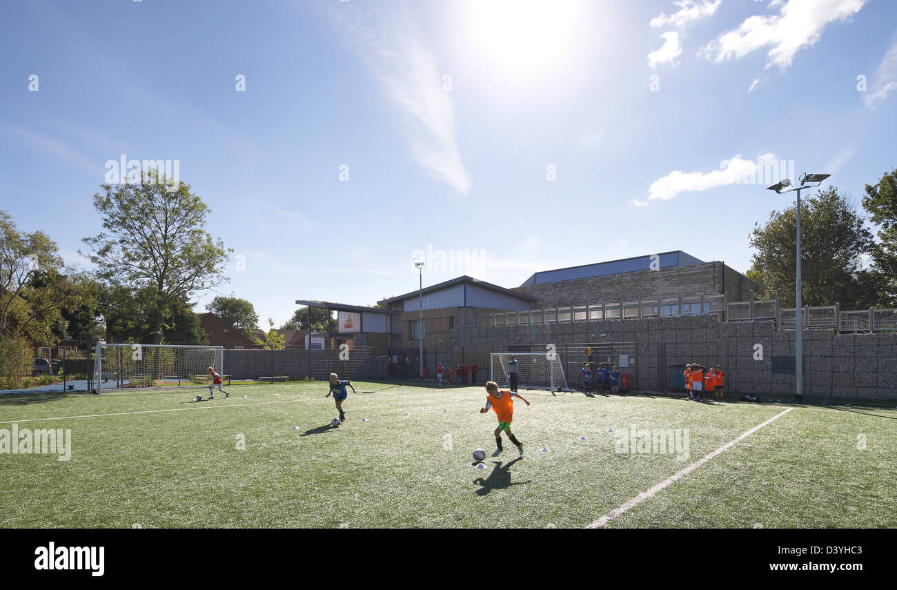 Cedars Youth and Community Centre, Harrow, United Kingdom. Architect