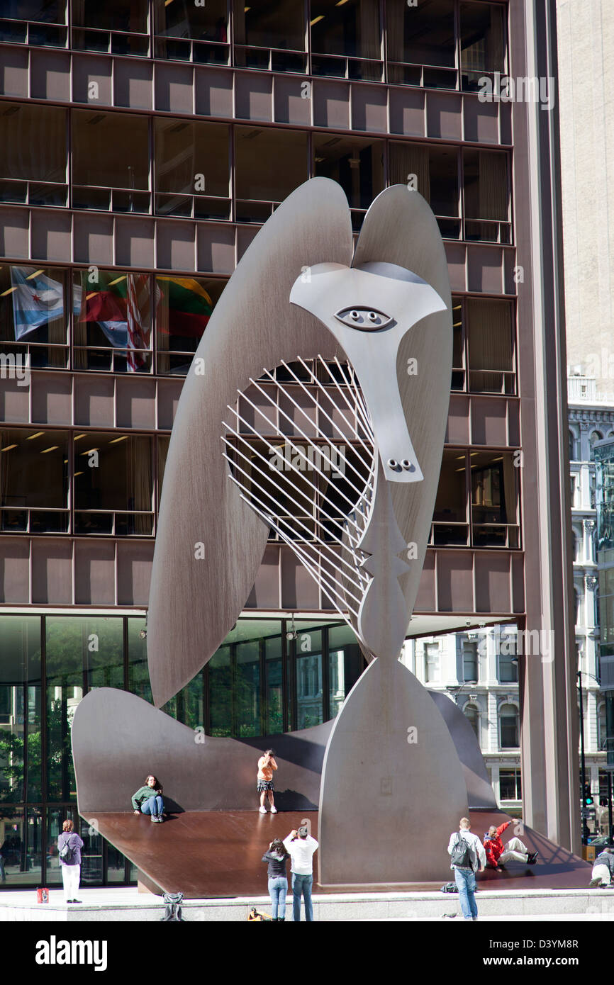 USA, Illinois, Chicago, Daley Plaza, "The Picasso" sculpture, 1967