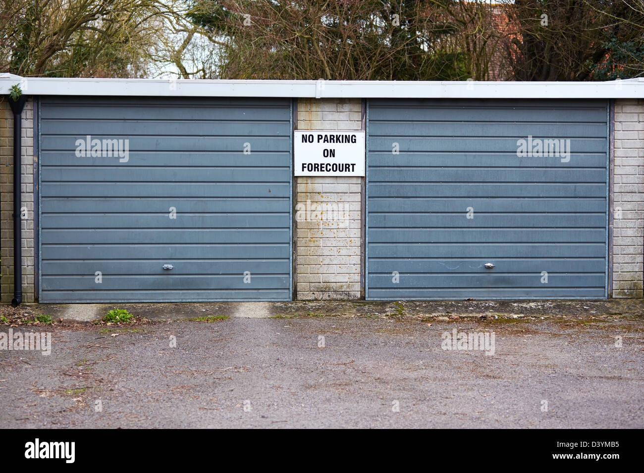 Two garages in Thame, Oxfordshire Stock Photo