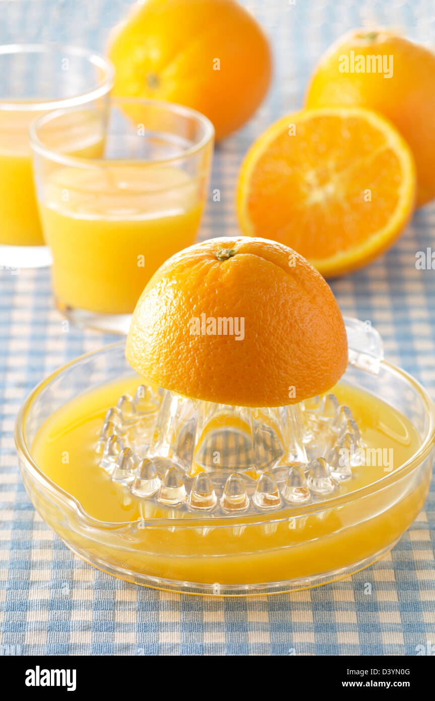 Squeezing Fresh Orange Juice Stock Photo Alamy