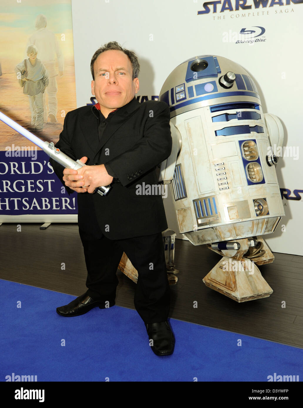 Warwick Davis at the Star Wars blue ray launch party at inside the BT  Tower, LONDON, 15.09.11 Stock Photo - Alamy