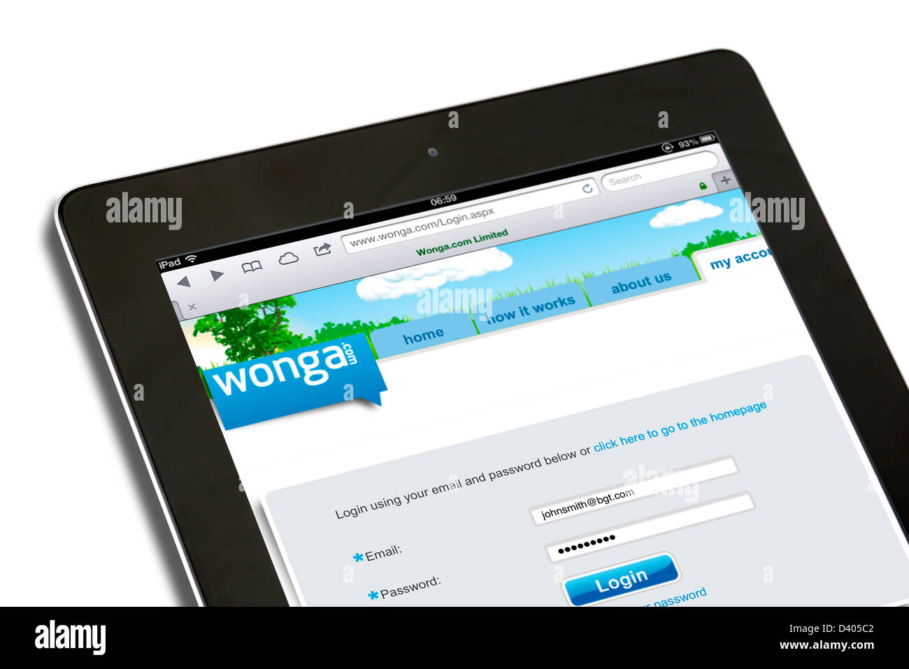 Logging on to the Wonga.com paday loan site on a 4th generation iPad, UK Stock Photo