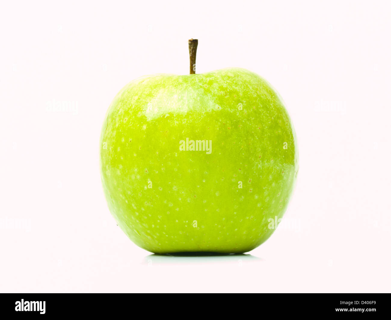 Green apple isolated on white background Stock Photo - Alamy