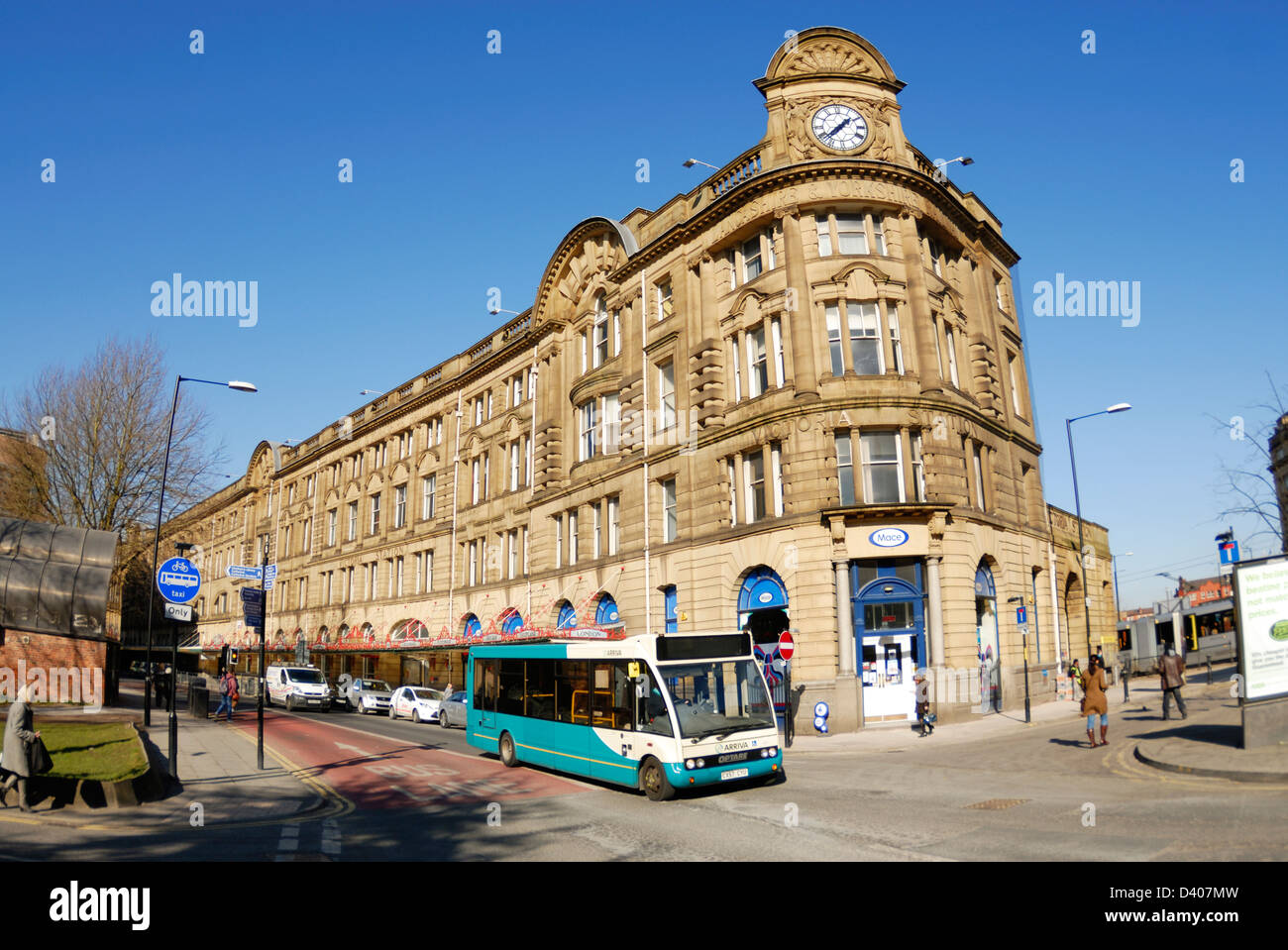 Manchester victoria bus station hi-res stock photography and images - Alamy