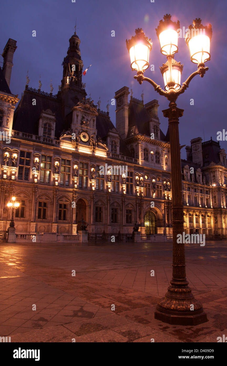 The ornate Hôtel de Ville, historic City Hall of Paris, housing the ...