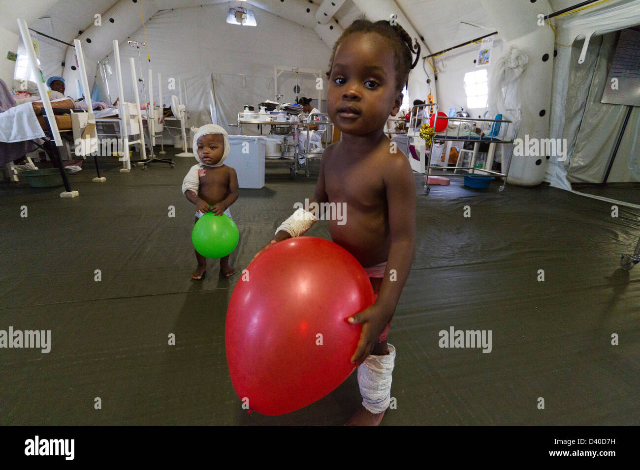 children playing with balloon in the burn unit in Drouillard Hospital