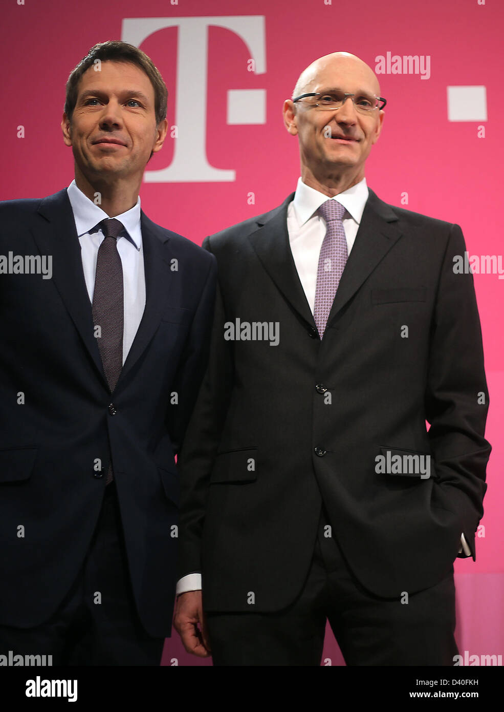 Deutsche Telekom chairman and CEO, Rene Obermann (L) and CFO Timotheus Hoettges attend the company's balance press conference in Bonn, Germany, 28 February 2013. Photo: OLIVER BERG Stock Photo