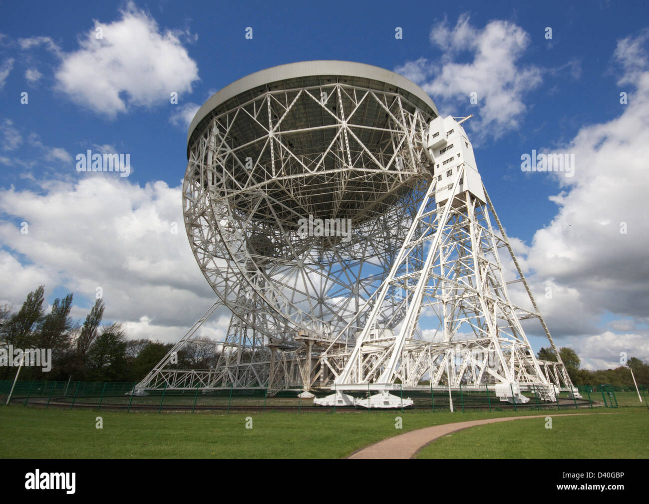 jodrell bank telescope