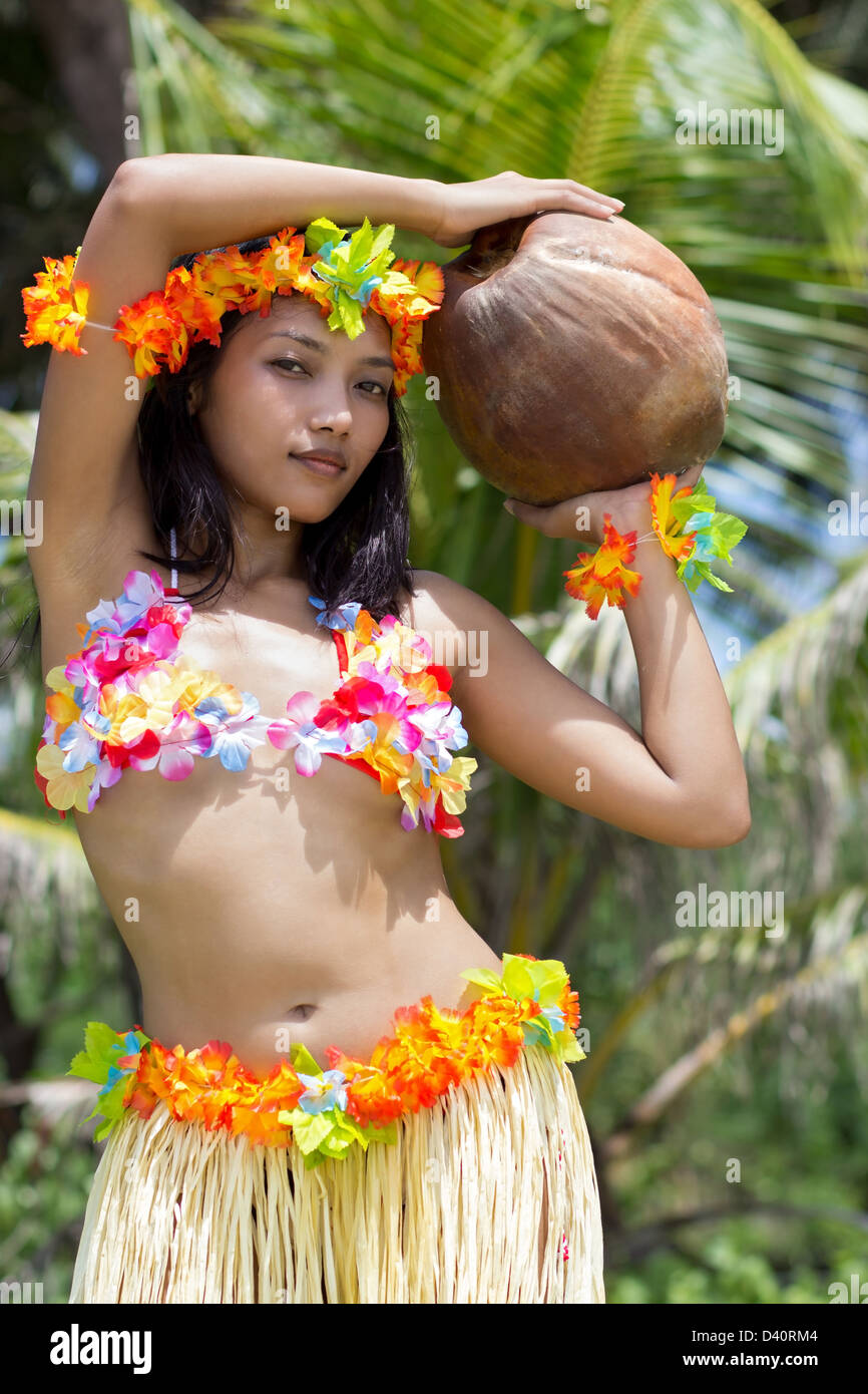 Hawaii hula dancer with coconut Stock Photo Alamy