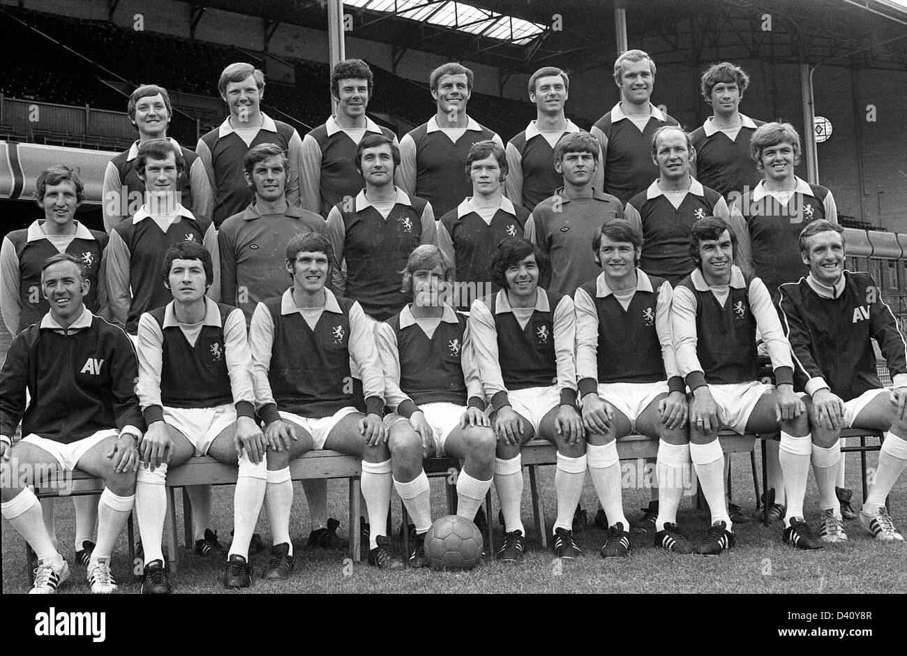 Aston Villa Football team 1970 Team  David Rudge, Barry Lynch, Charles Aitken, George Curtis, Keith Bradley, David Simmons, Brian Godfrey. (Centre/L-R) Lionel Martin, Fred Turnbull, John Dunn, Lawson Chatterley, Brian Rowan, John Phillips, Andy Lochhead, Neil Rioch, (Front/L-R) Ron Wylie, Patrick McMahon, John Wright, Ian Hamilton, Willie Anderson, Bruce Rioch, Brian Tiler, Vic Crowe. Stock Photo