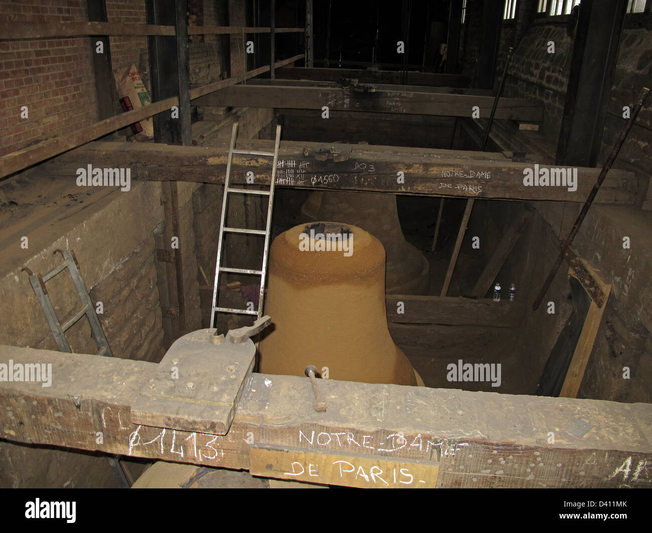 Manufacture of new bells for the 850 years of NotreDame de Paris,Bell