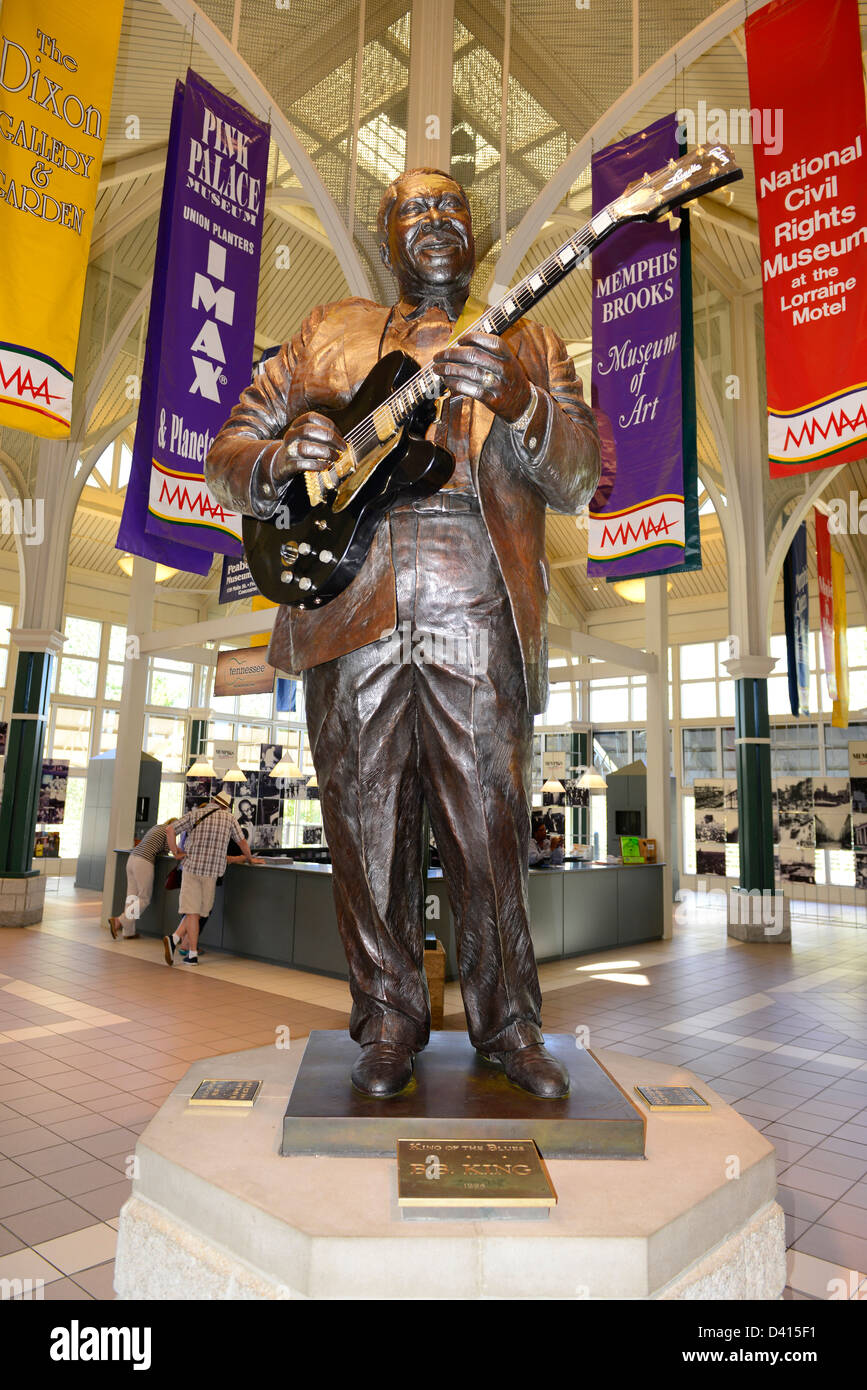 Statue of B.B. King at Visitor Center Memphis Tennessee TN Stock Photo