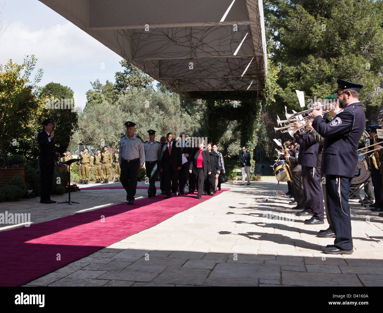 Jerusalem, Israel. 28th February 2013. Mr. Sisa Ngombane, newly appointed Republic of South Africa Ambassador to Israel, is welcomed at the President's Residence with a military honor guard as the Israel Police Band plays the South African National Anthem. Jerusalem, Israel.   Mr. Sisa Ngombane, newly appointed Republic of South Africa Ambassador to Israel, presented his Letter of Credence to the President of the State of Israel, Shimon Peres, in a formal ceremony at the President's Residence.  Credit:  Nir Alon / Alamy Live News Stock Photo
