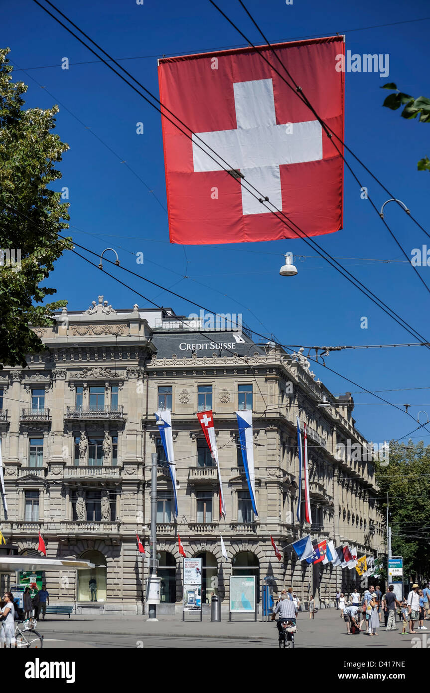 Credit Suisse bank, Paradeplatz, Swiss Flagg, Bahnhofstrasse Stock Photo