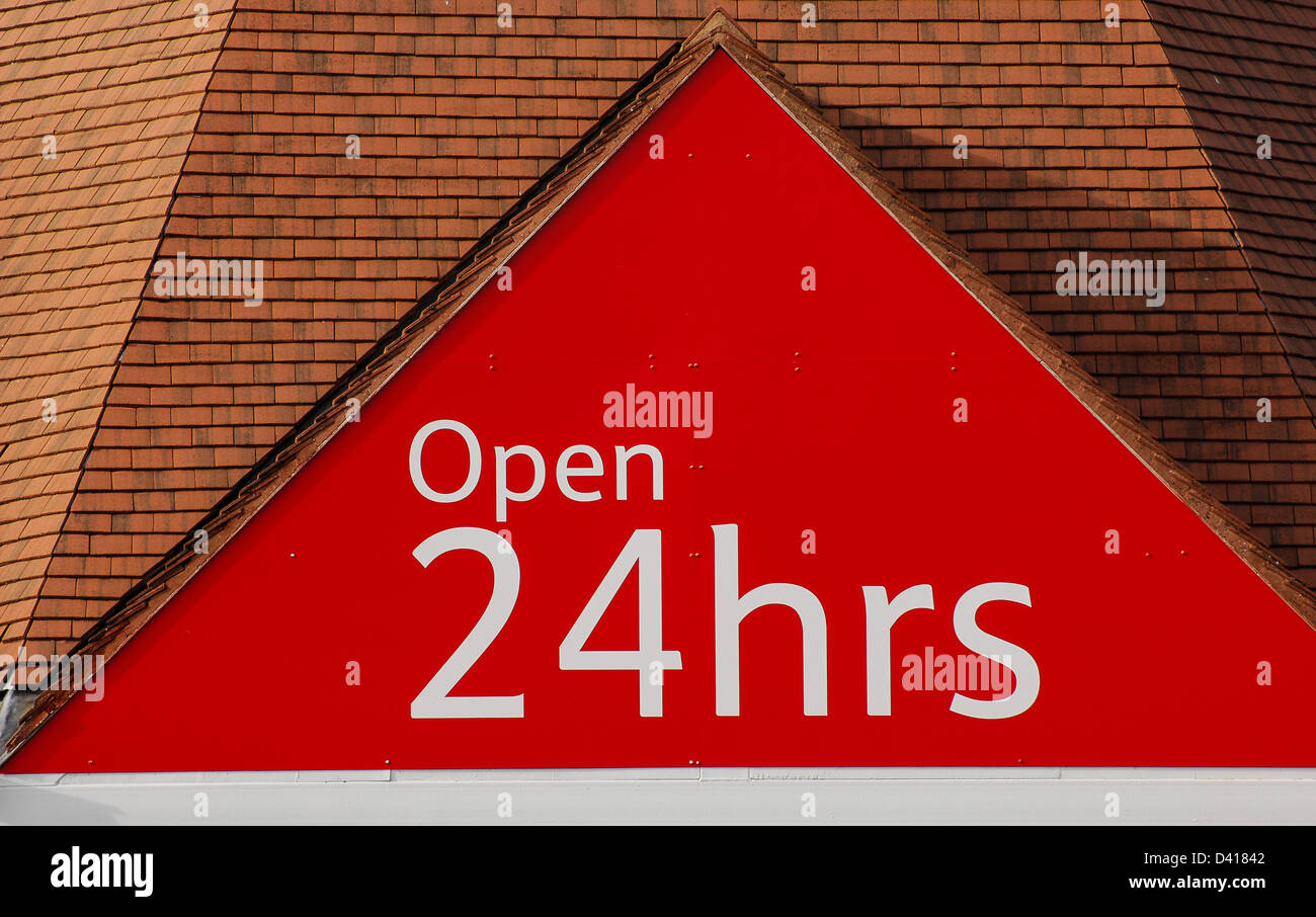 Tesco sign Wellingborough Northamptonshire Stock Photo Alamy