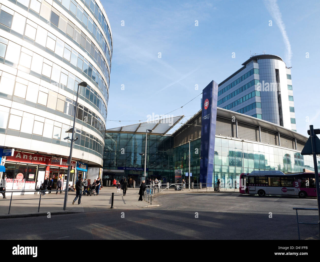 Entrance to Piccadilly Railway station in Manchester UK Stock Photo Alamy