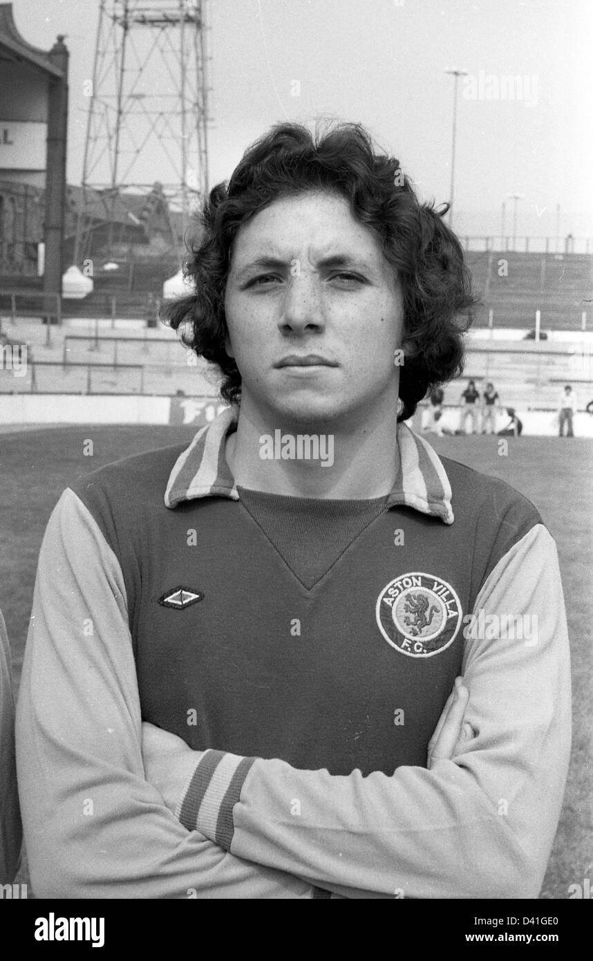 John Capaldi Aston Villa football club footballer 1976 Stock Photo - Alamy