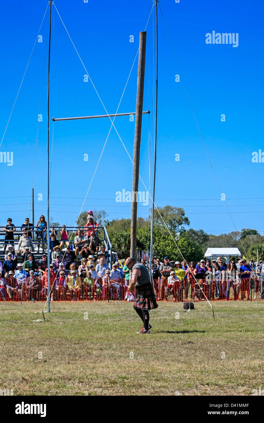 Caber toss america hi-res stock photography and images - Alamy