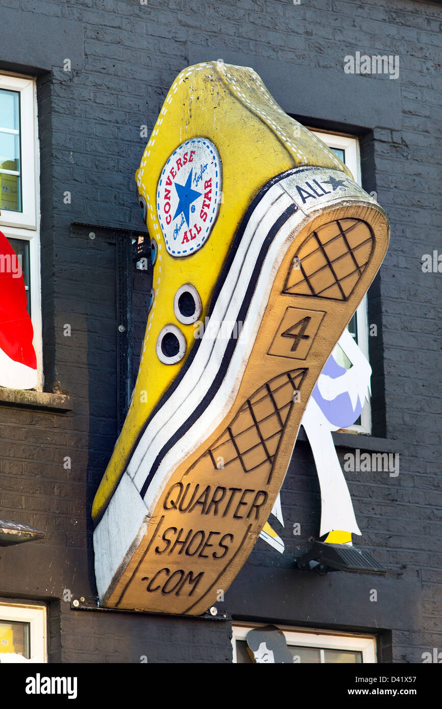 Camden Lock markets in Camden Town, London. Quarter shoes shop Stock Photo  - Alamy