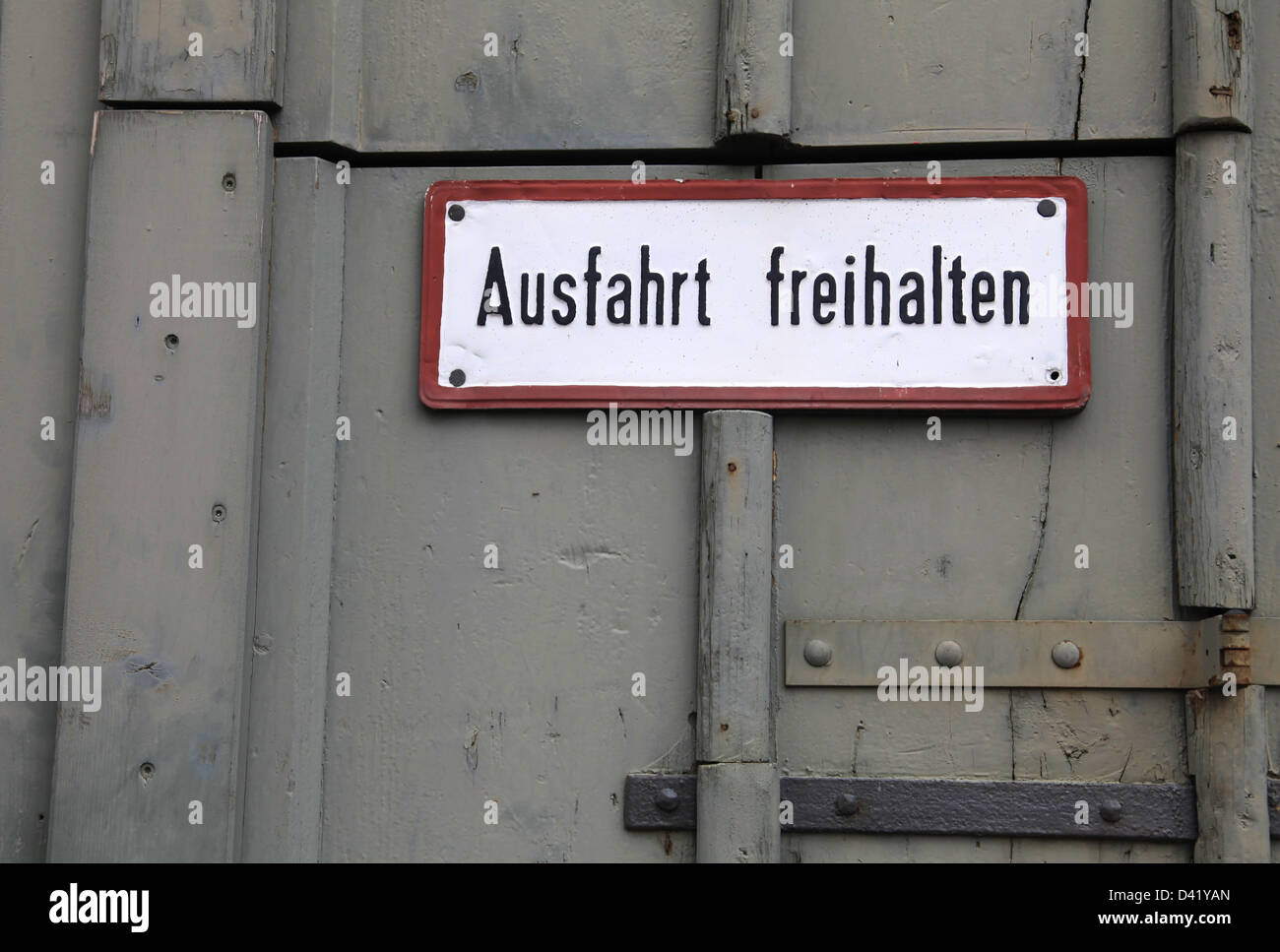 Sign at a gate in German language (translation "Keep clear Stock Photo