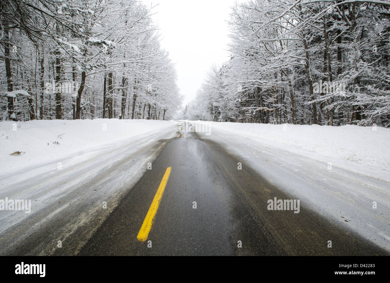 New england winter driving hi-res stock photography and images - Alamy