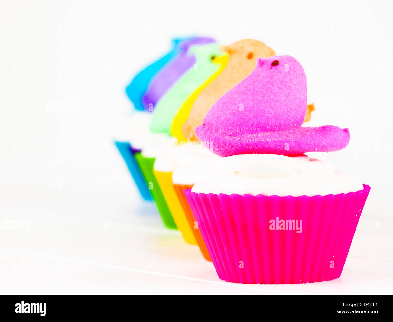 Free cake logo Cut Out Stock Images &amp; Pictures - Alamy