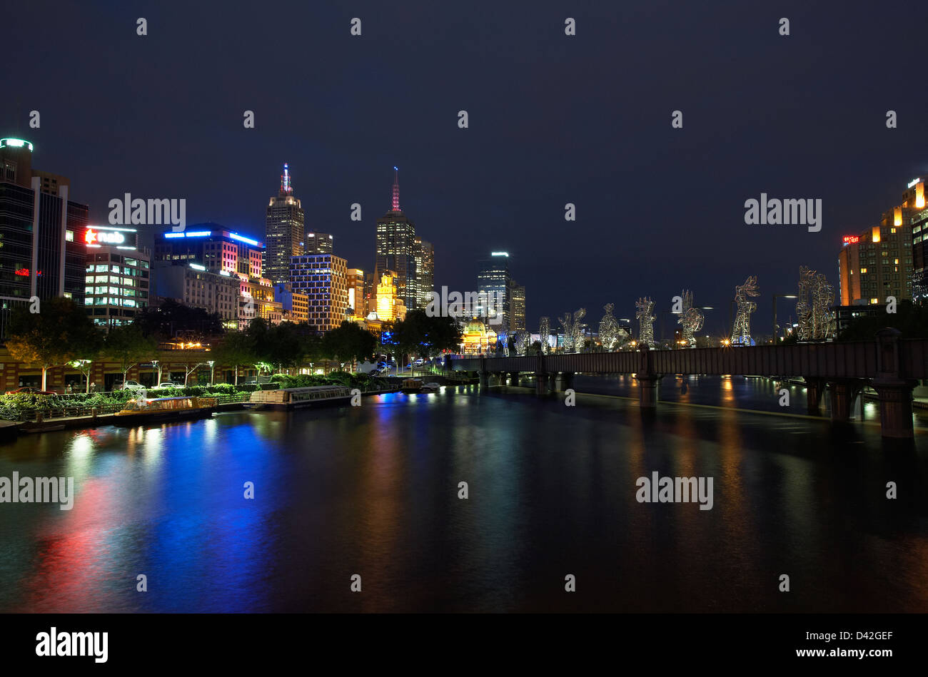 Melbourne, Australia, Melbourne skyline with the Sandridge Bridge at ...